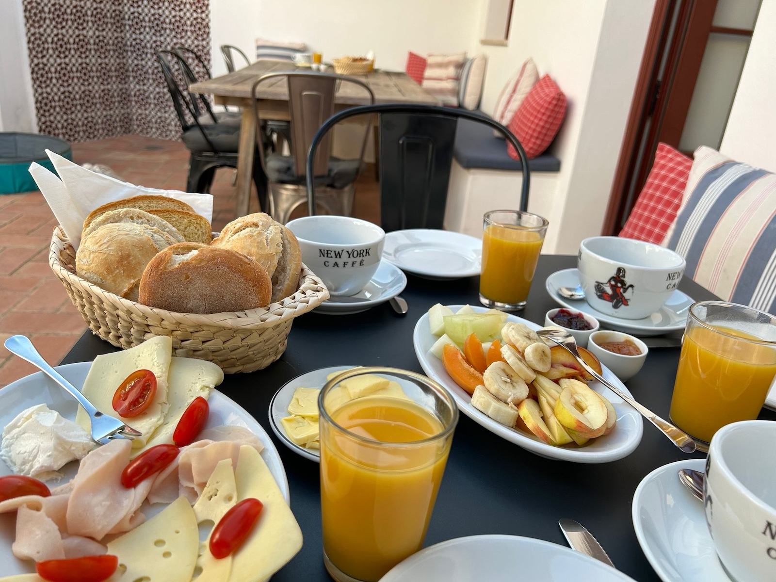Casa d’Alte Breakfast with fruits